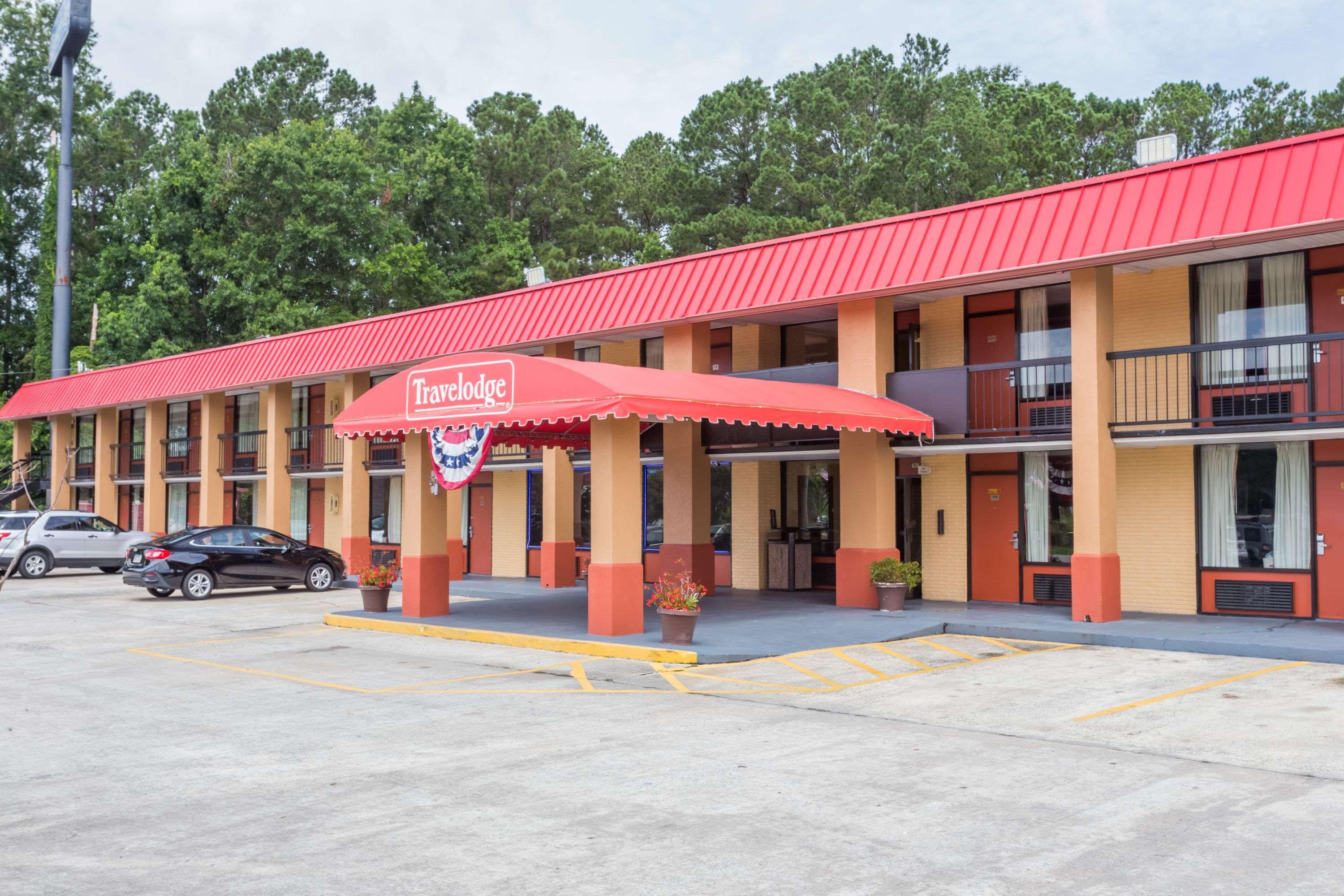 Travelodge By Wyndham Savannah Area/Ричмънд Хил Екстериор снимка