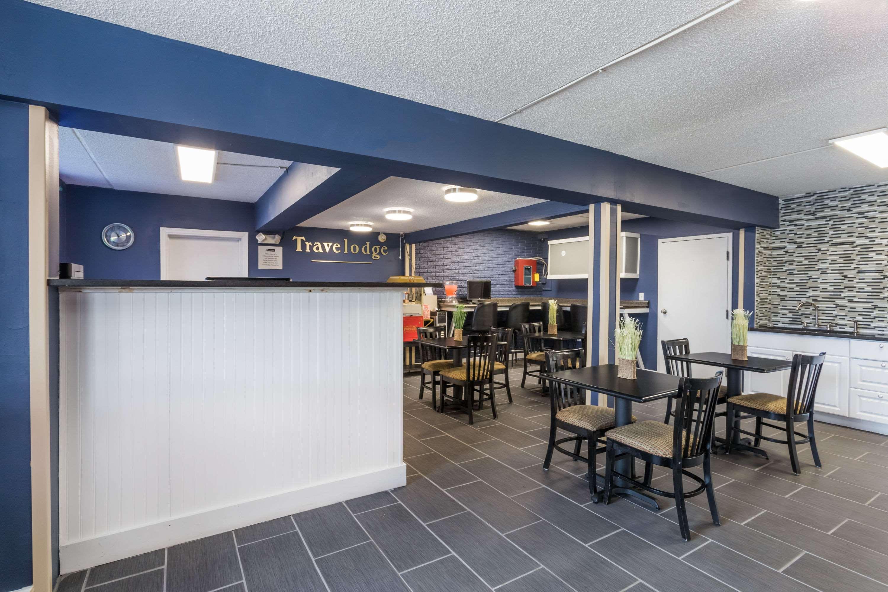 Travelodge By Wyndham Savannah Area/Ричмънд Хил Екстериор снимка