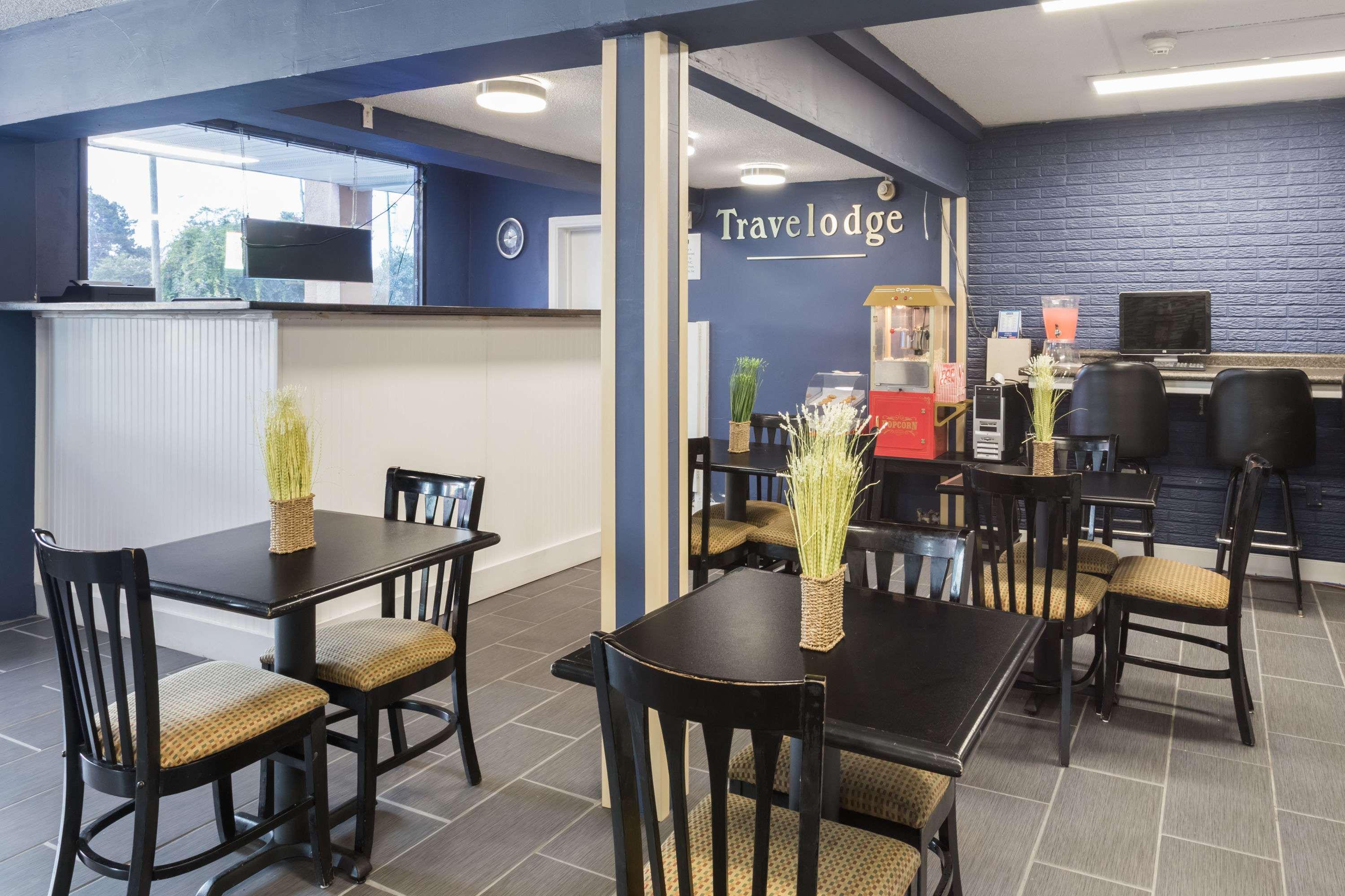 Travelodge By Wyndham Savannah Area/Ричмънд Хил Екстериор снимка