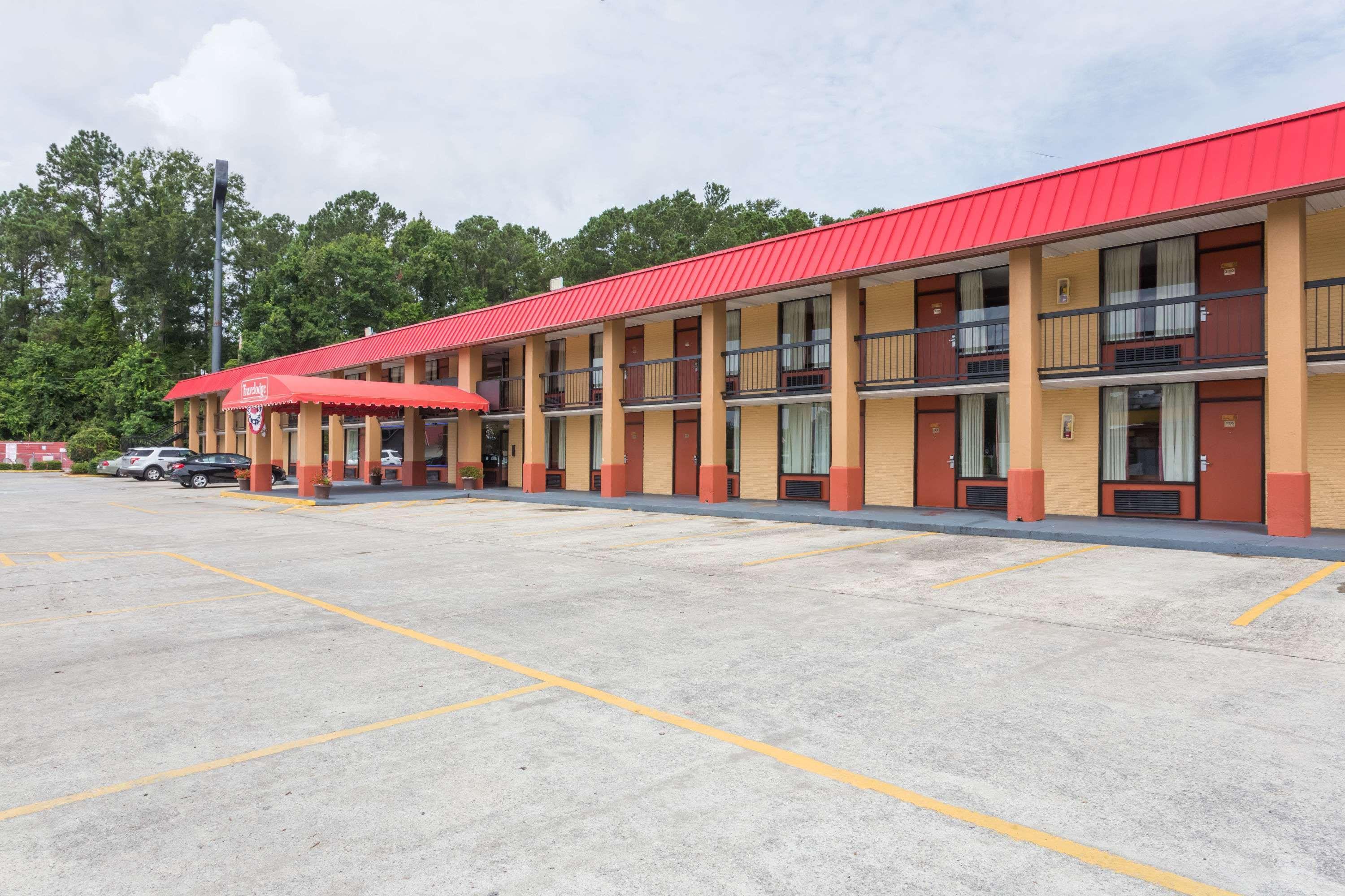 Travelodge By Wyndham Savannah Area/Ричмънд Хил Екстериор снимка