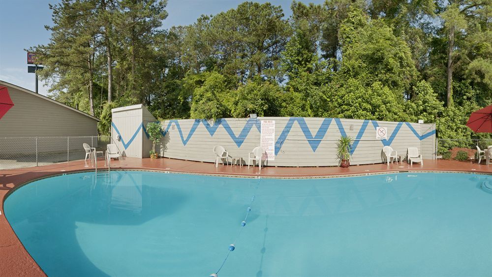 Travelodge By Wyndham Savannah Area/Ричмънд Хил Екстериор снимка